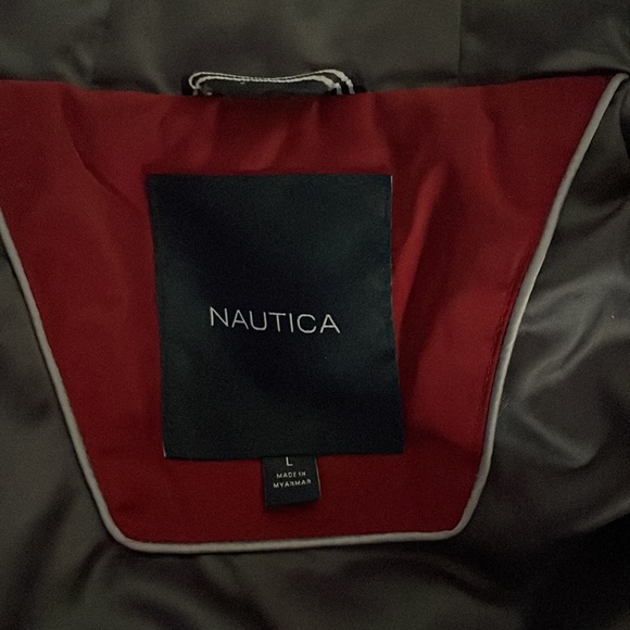 Nautica jacket size large worn Once great condition for cold weather - Picture 3 of 4